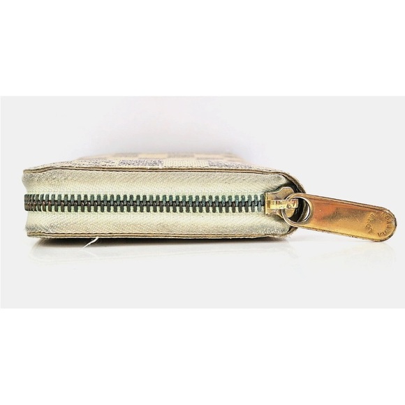 Louis Vuitton Damier Azur Canvas Wallet - Picture 4 of 16